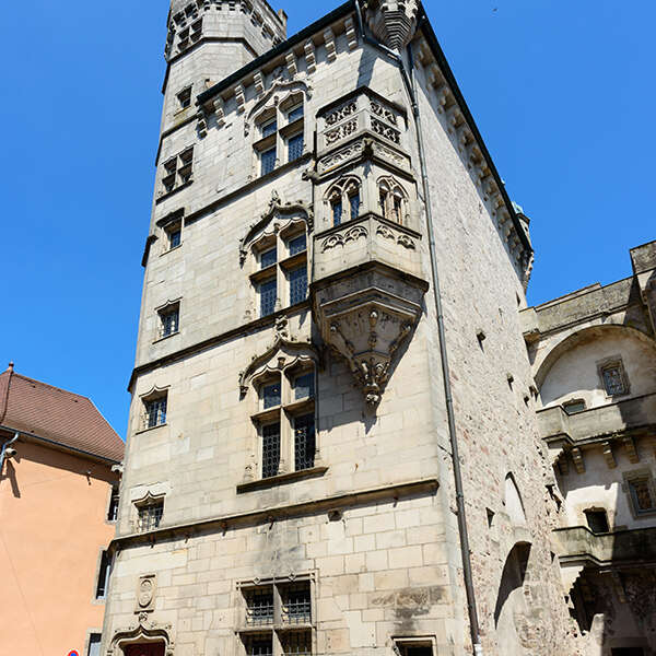 Tour des Echevins
