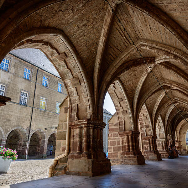 Cloître de l'Abbaye St Colomban