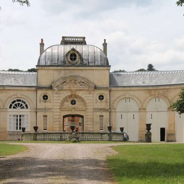 Meublé de tourisme au château