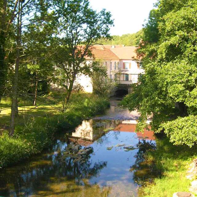 Camping entre les deux ponts