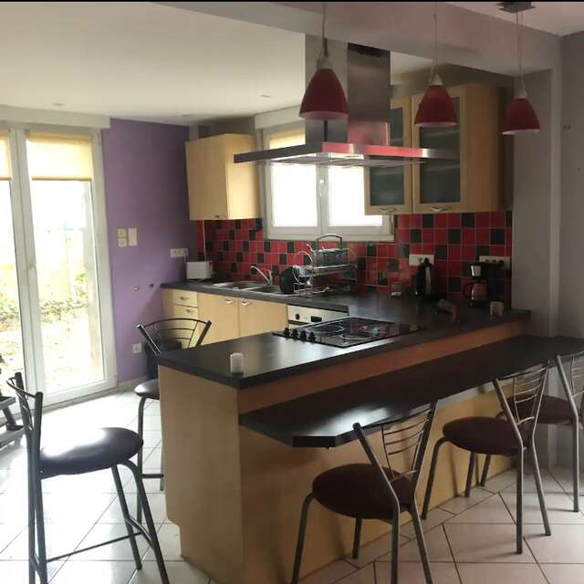 Maison chaleureuse grande et fonctionnelle