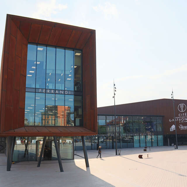 Cité Internationale de la Gastronomie et du Vin