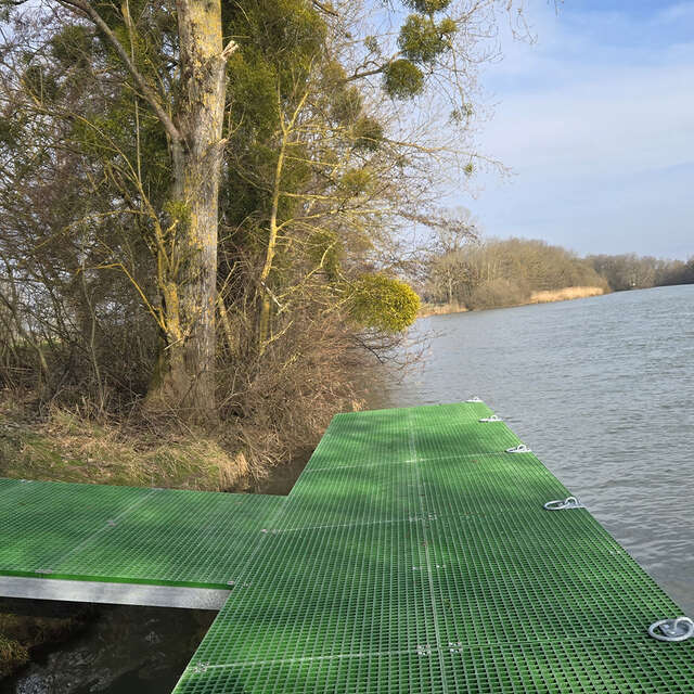 Halte fluviale Autet