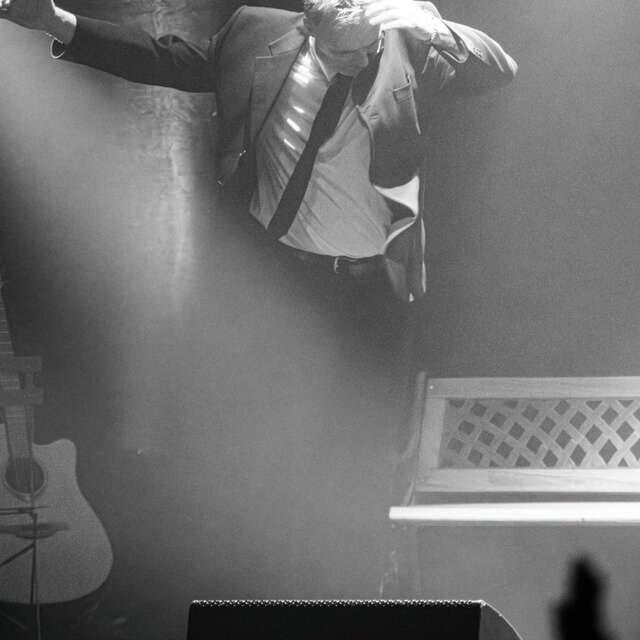 Gis dans l'ombre de Brel