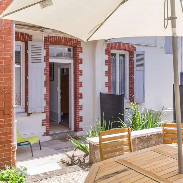 Maison Les Crus Colbert