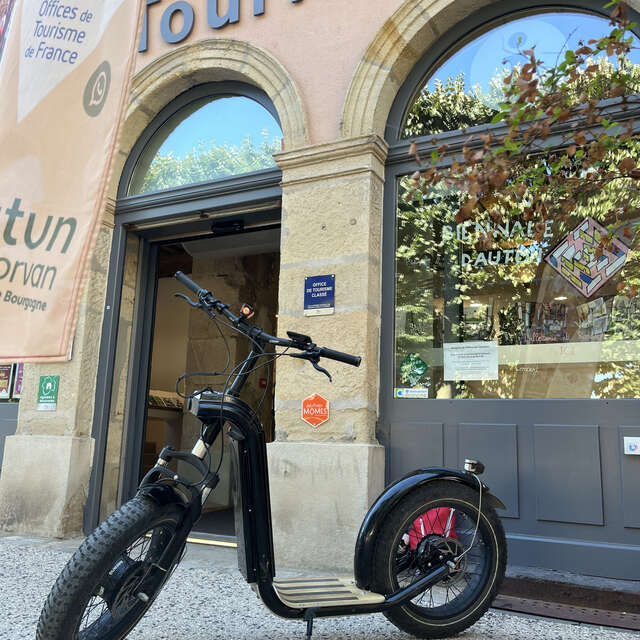 Balade découverte insolite d'Autun en Trottinette tout terrain électrique