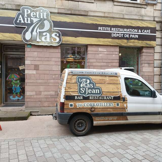 Au Petit Pas