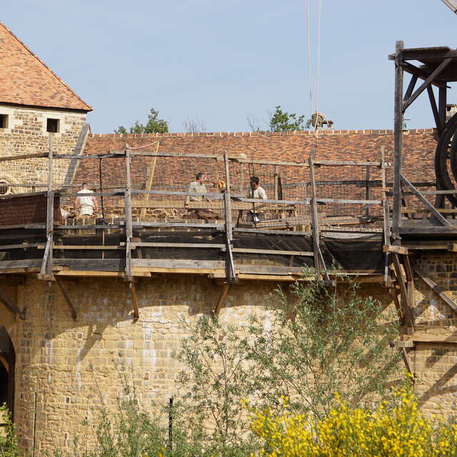 Guédelon, nous bâtissons un château fort
