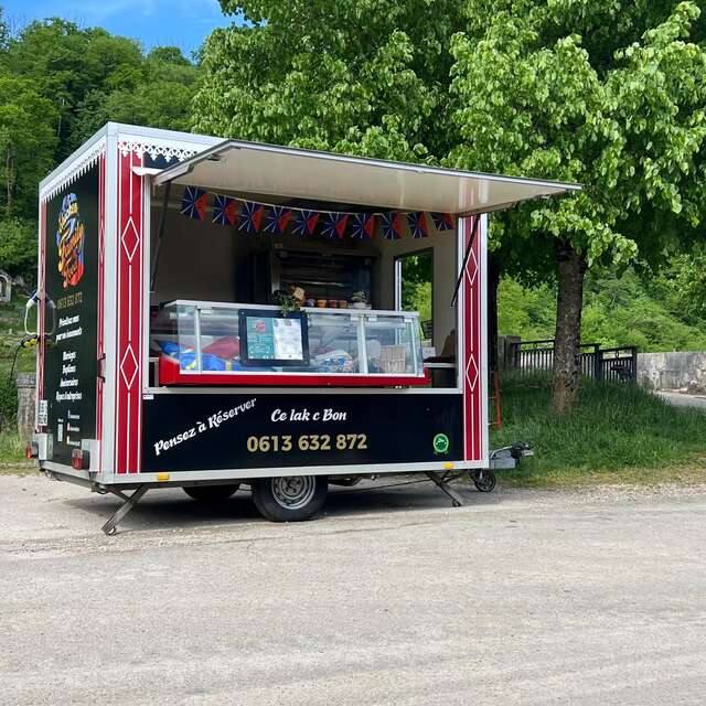 Food-truck Chicken family food