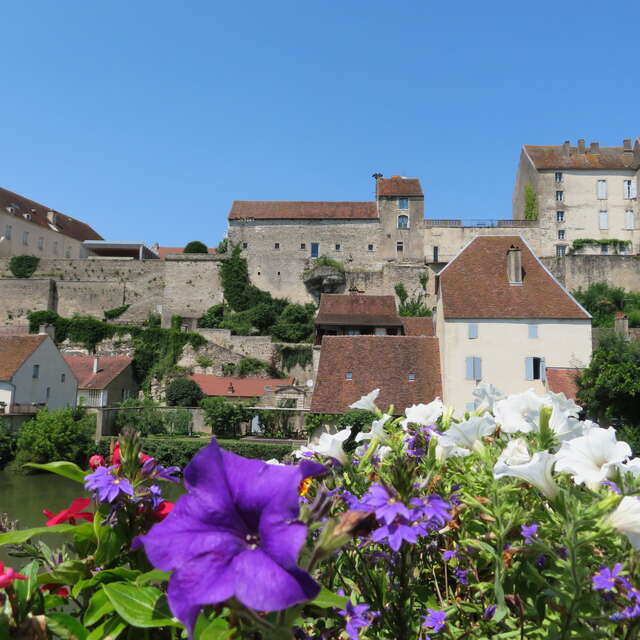 Aire de camping-cars (flot bleu)