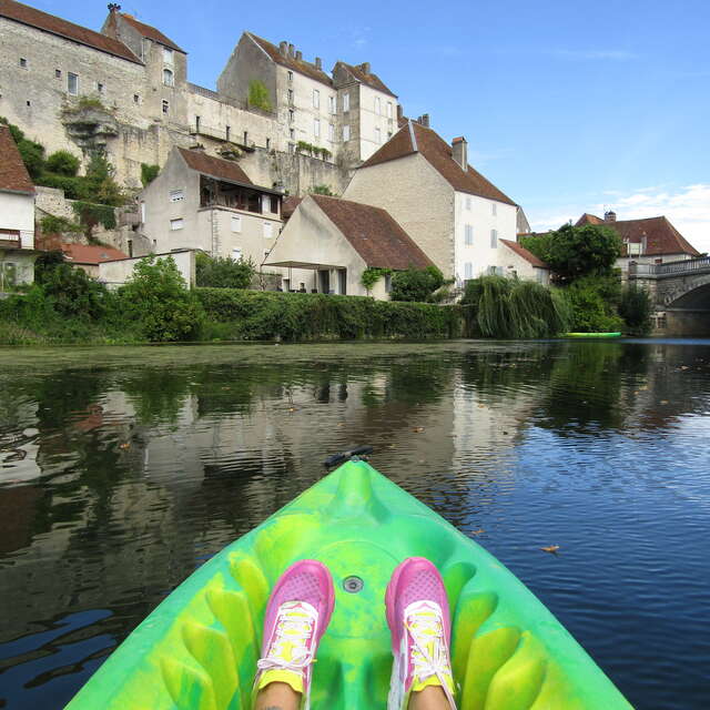 Pagayer sur l'Ognon (canoë-Kayak) - Onlycamp Pesmes