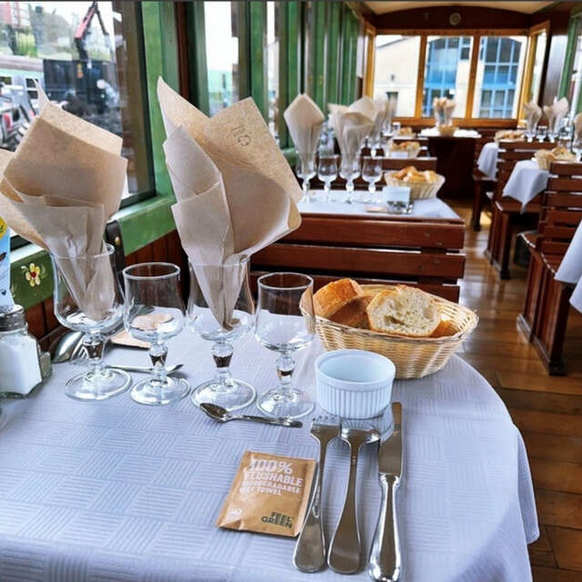 Train restaurant du petit train des Combes