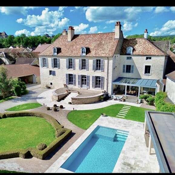La demeure des Monts de Gy