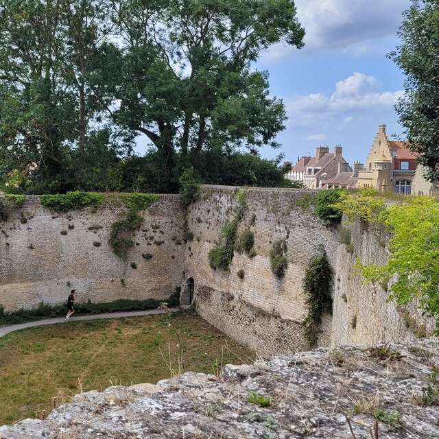 Visite Bergues, entre ville et remparts
