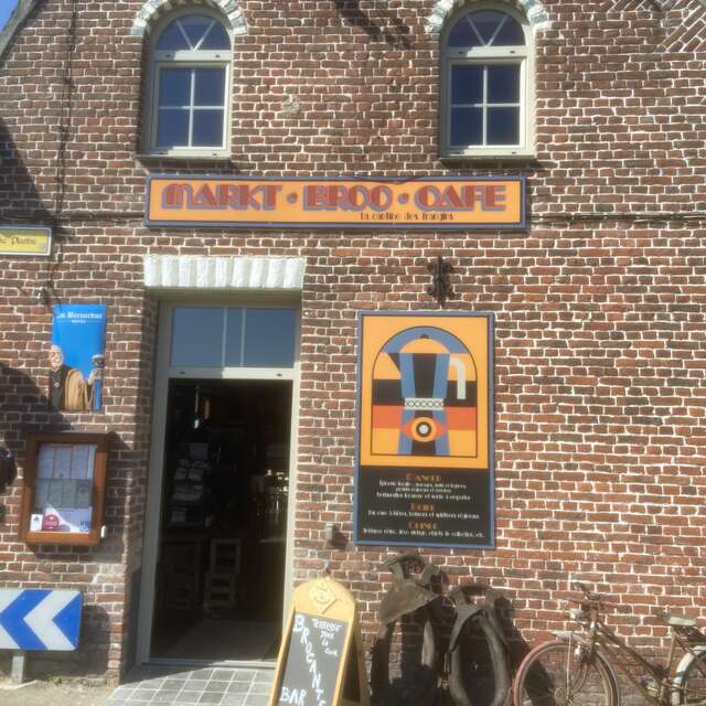 Marktbrocafé " la cantine des frangins"