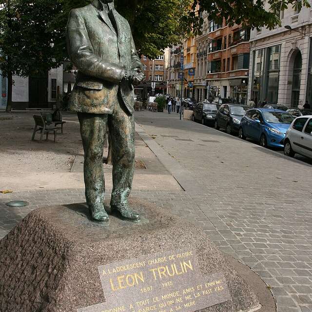Monument à Léon Trulin