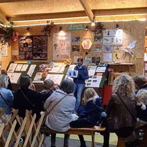 Visite guidée et atelier fabrication d'une bougie au musée des abeilles