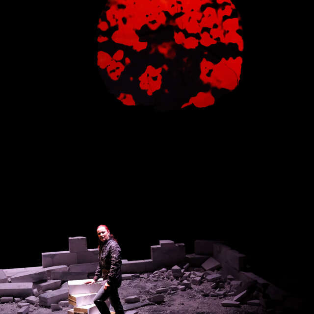 Théâtre "Rien n'a jamais empêcher l'histoire de bifurquer" à Petite-Forêt