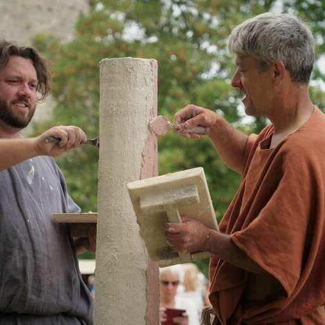 L'architecture de la Préhistoire au Moyen Age : ateliers, maquettes, chantiers.