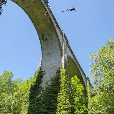 Saut à l'élastique