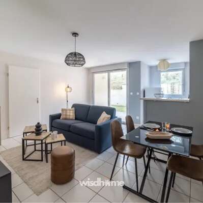 T2 Quartier Bourran Parking + Jardin + Piscine