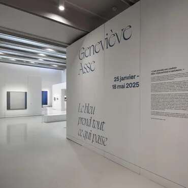 MUSÉE SOULAGES : EXPOSITION TEMPORAIRE "GENEVIEVE ASSE. LE BLEU PREND TOUT CE QUI PASSE"