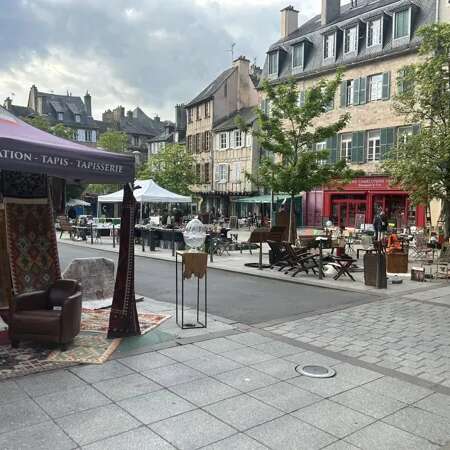 Brocante Place du Bourg Rodez