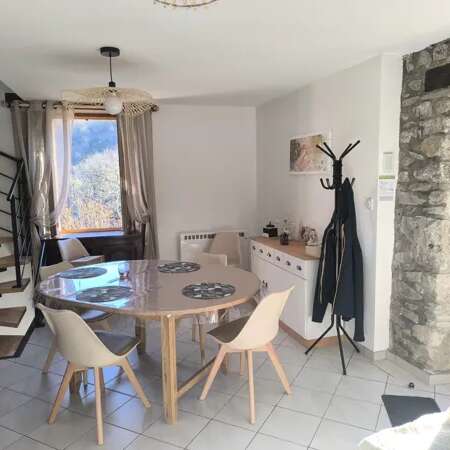 La petite maison dans les bois