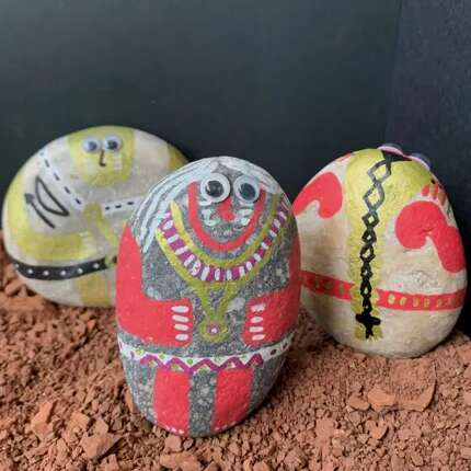 Visite/atelier pour tous : "Statues-menhirs sur galet".