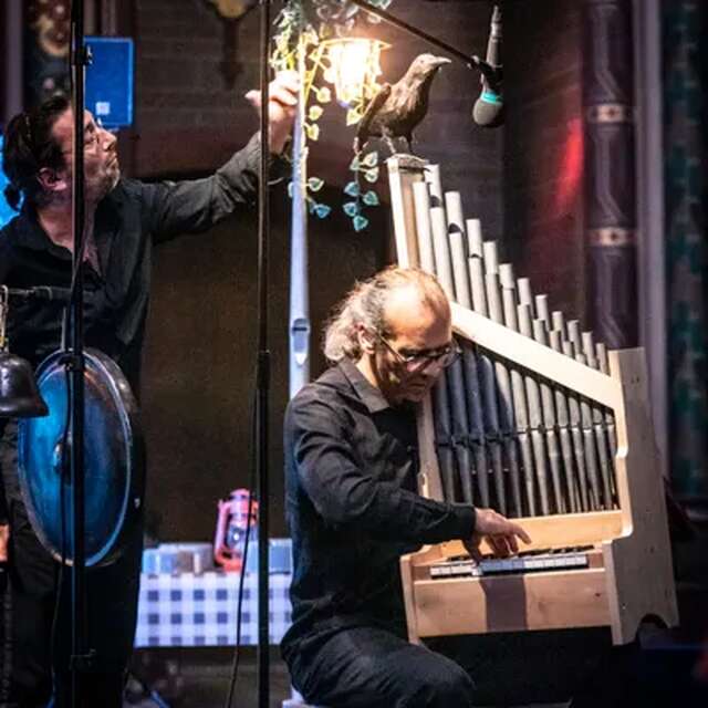 LA VÉRITABLE PETITE ET GRANDE HISTOIRE D’HANSEL & GRETEL