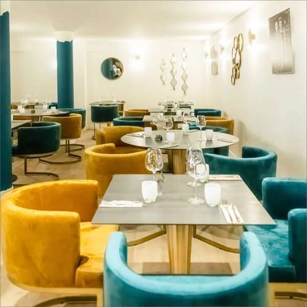 Underground Restaurant - Lounge