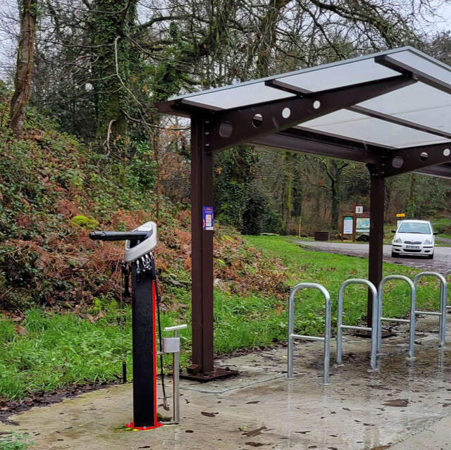 Station réparation vélo - Parking du Moulin Neuf