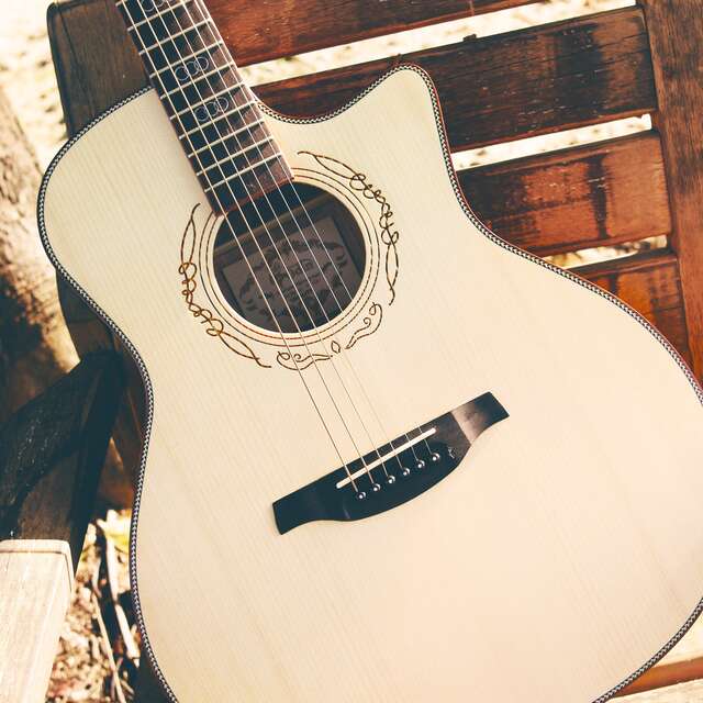 Initiation à la guitare