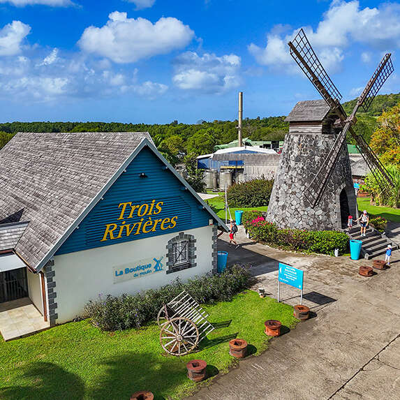 Trois Rivières distillery - Rum factory