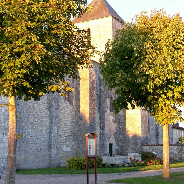 La croix de Pierre des Montils