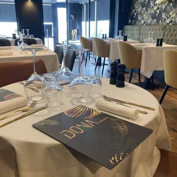 Dona restaurant