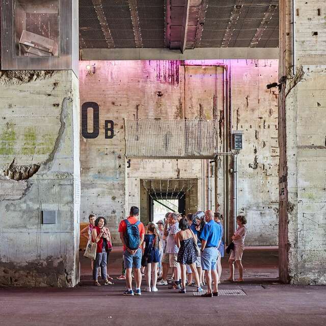 La base sous-marine : une forteresse dans la ville