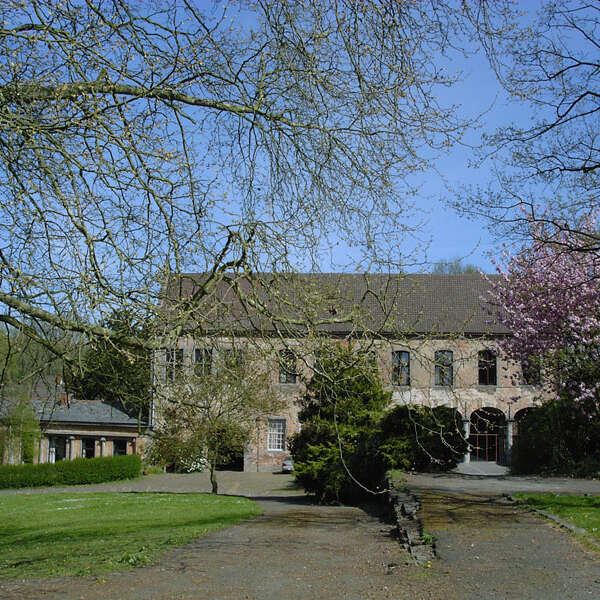 Abbaye de Saint-Denis en Brocqueroie