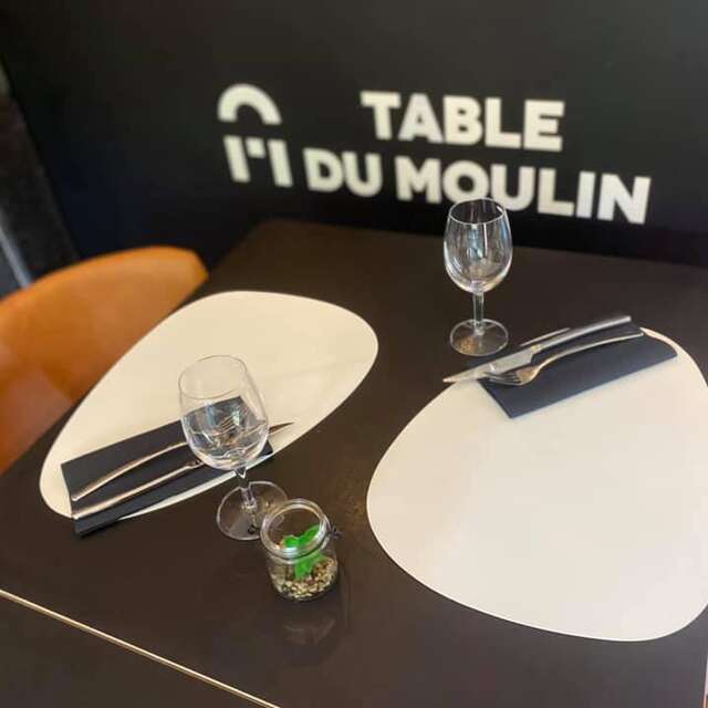 Table du Moulin Ferrières