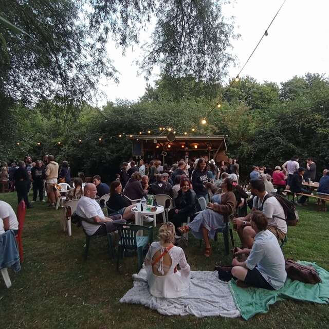 ANIMATION | Bars de plein air chez A travers Champs