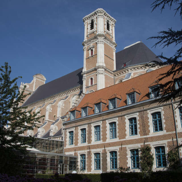 CIRCUIT A PIED | La Chapelle des Jésuites et la Bibliothèque d’agglomération