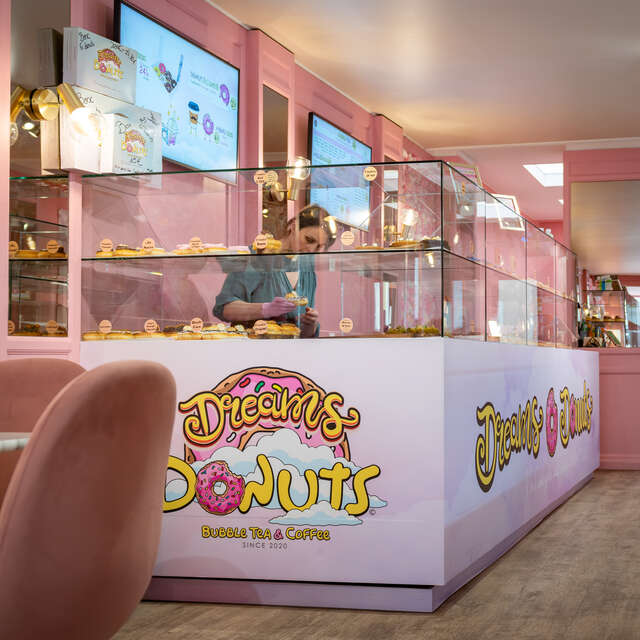 Dreams Donuts