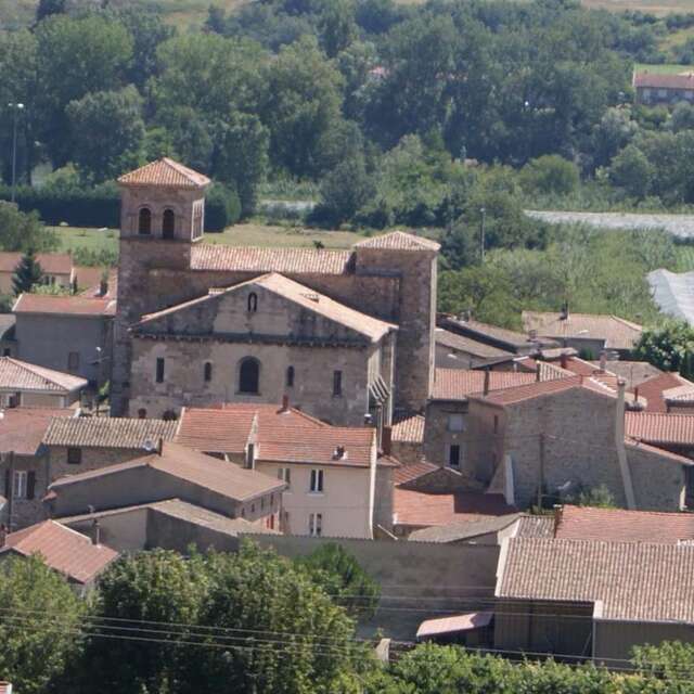Eglise de St Pierre de Champagne