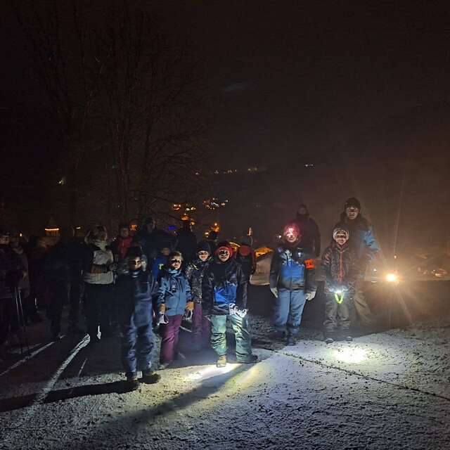 Randonnée raquettes sous les étoiles.