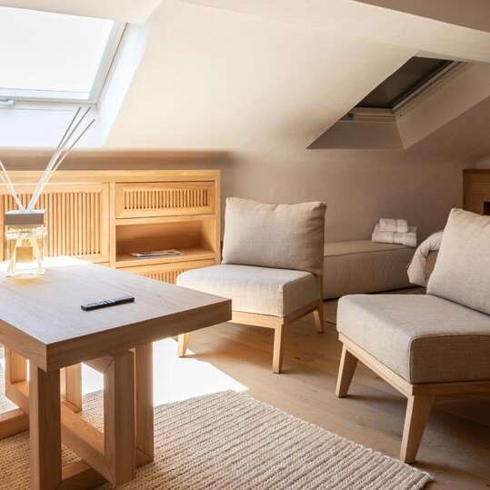 Suite Revalian 3