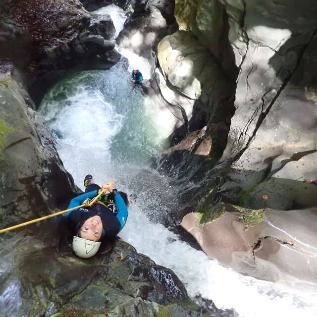 Canyon : Grotte et cascades de Seythenex