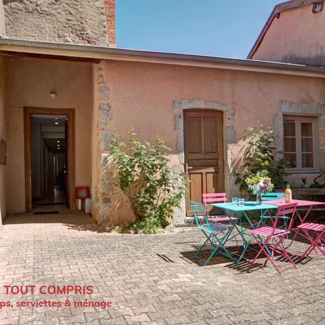 Le Petit Castel