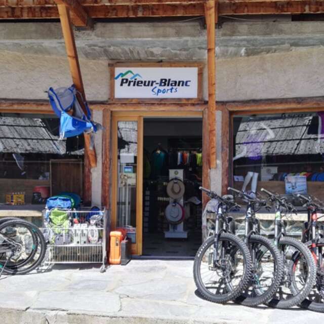 Prieur Blanc Sports La Ville