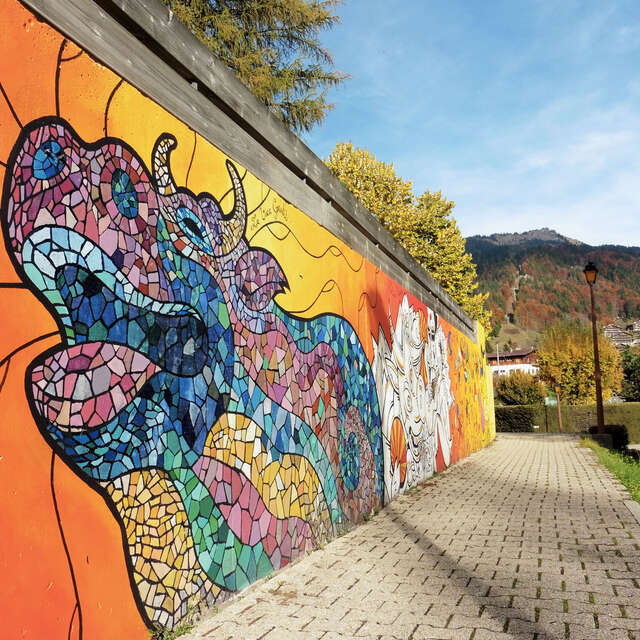 Cow Art : mural painting "When Cow Art meets Catalan Art"