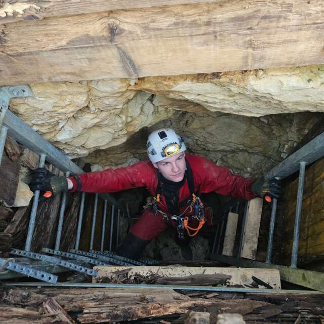 Anima Terra - Spéléologie dans les Hautes-Alpes